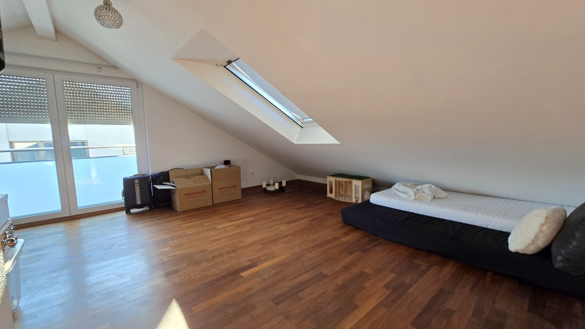Schlafzimmer 1