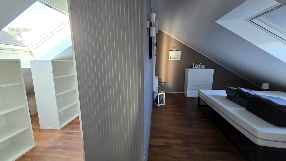 Schlafzimmer 2