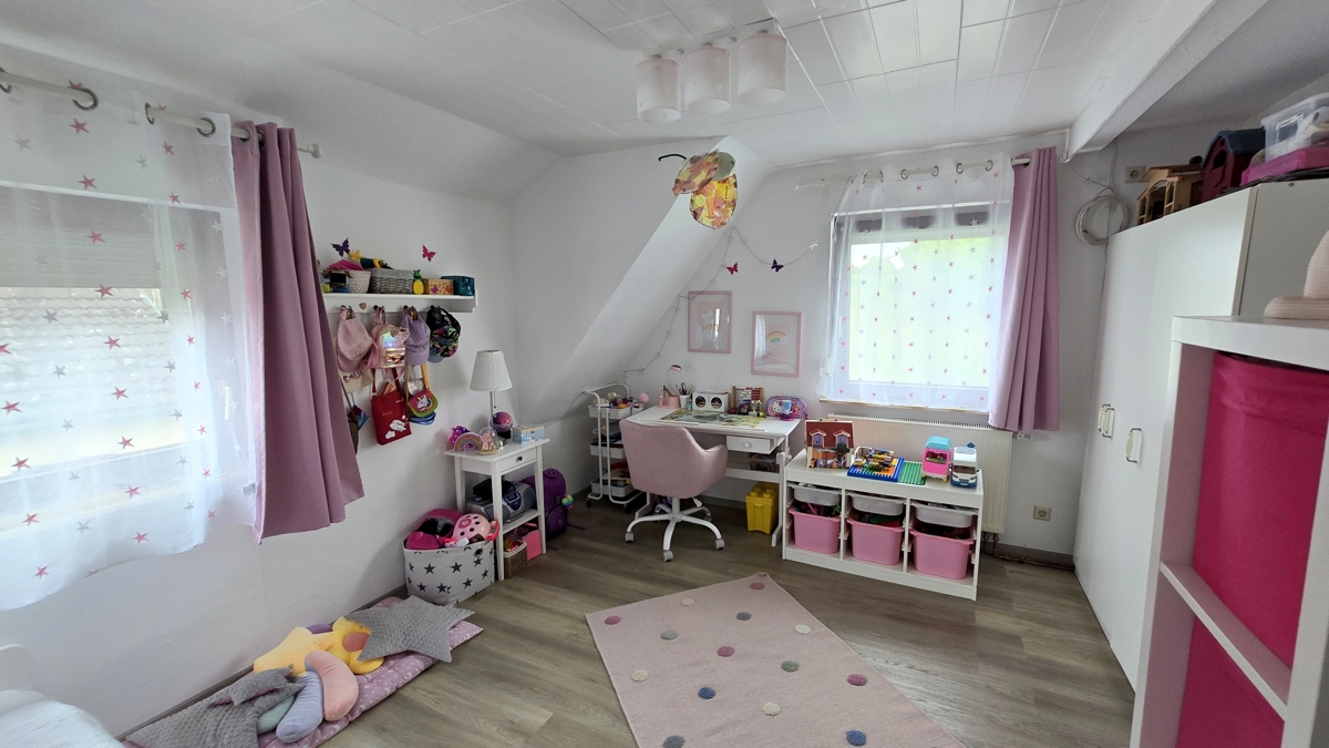Schlafzimmer 3 im OG
