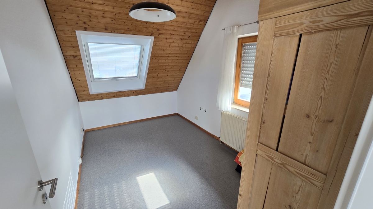 Schlafzimmer 2
