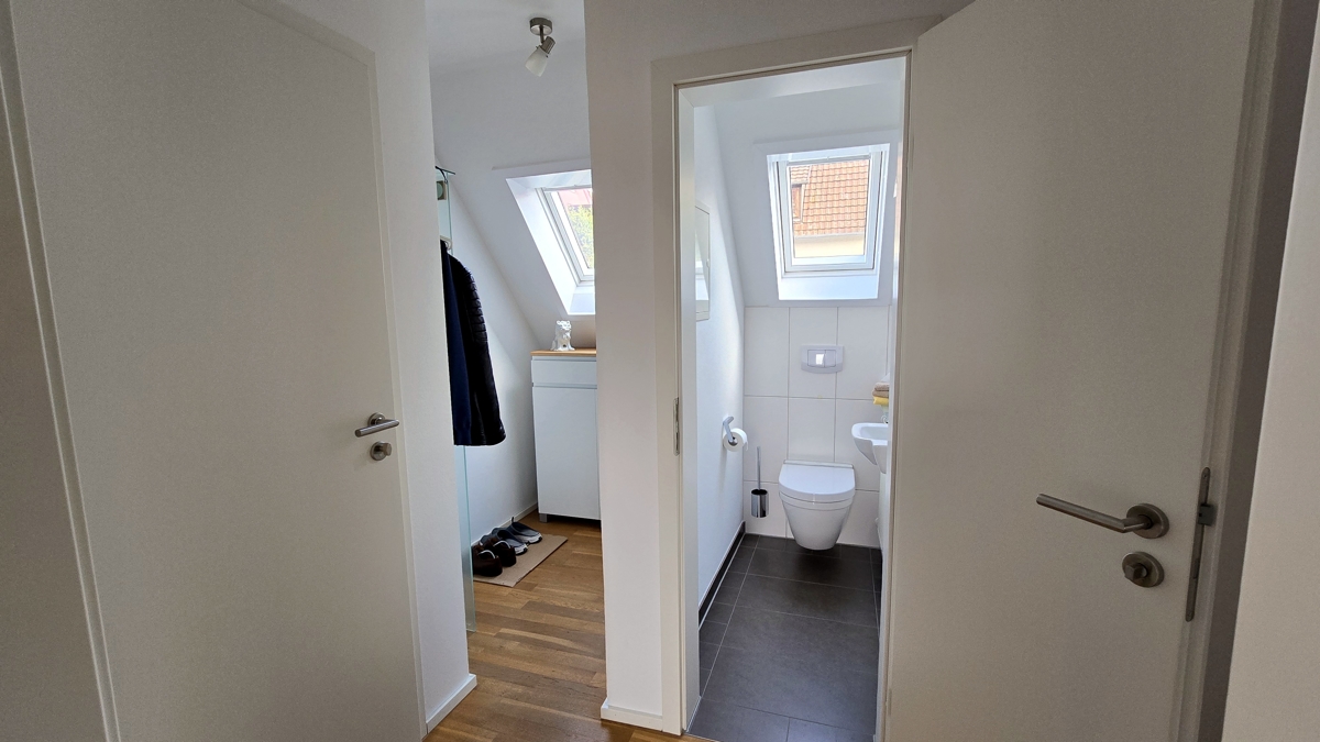 Eingangsbereich mit Gäste-WC