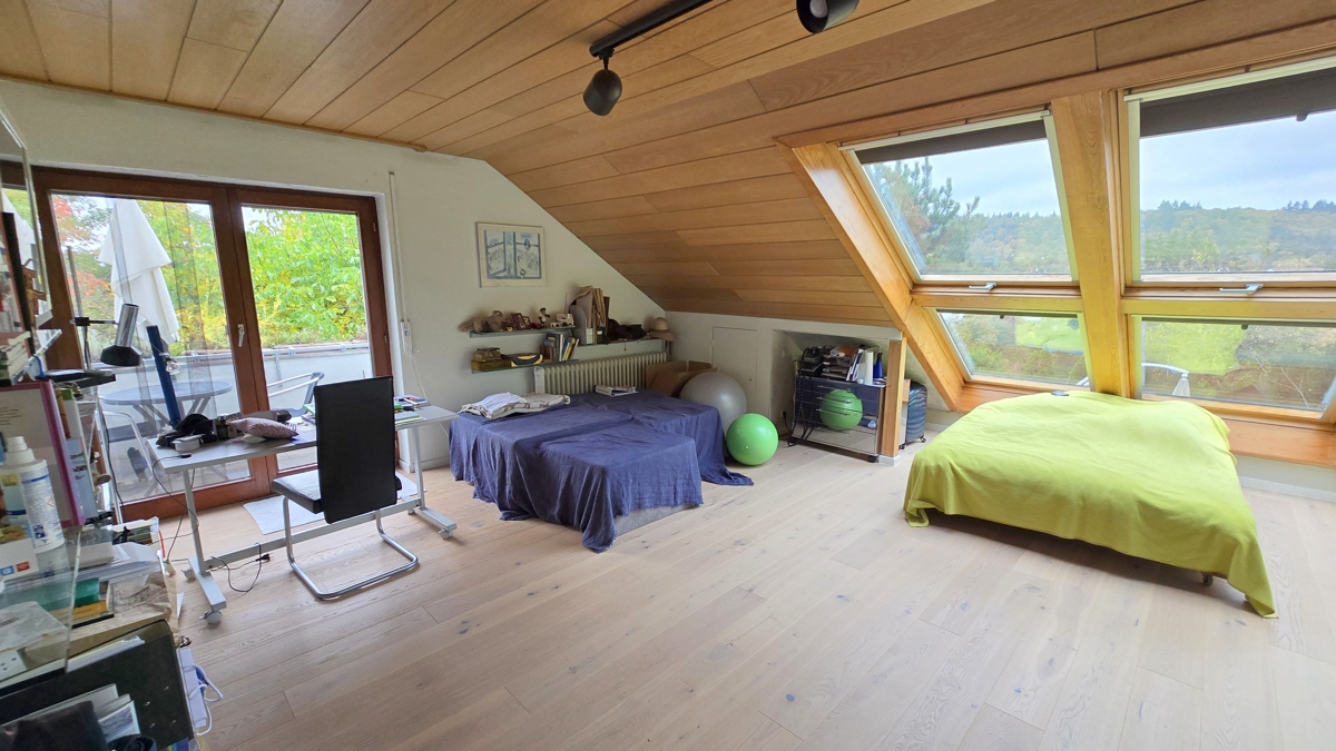 Schlafzimmer 1 mit Zugang Balkon