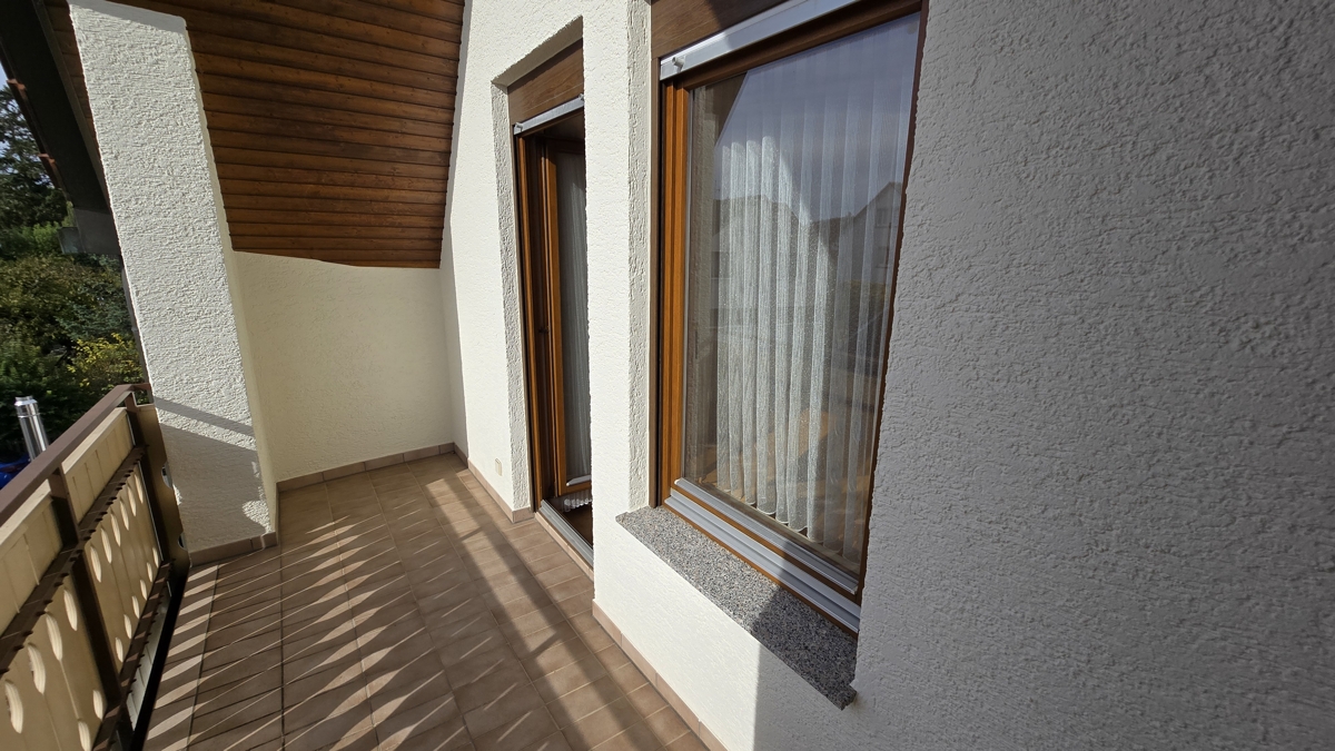 überdachter Balkon/Loggia im OG
