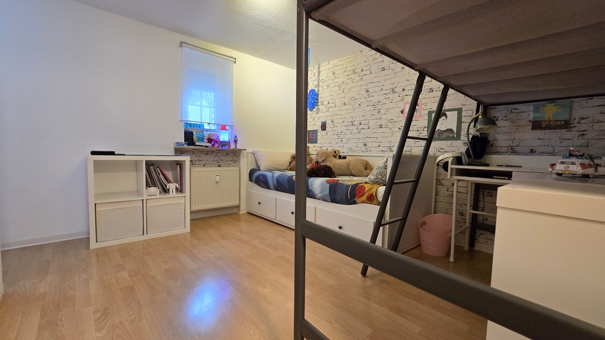 Schlafzimmer mit Ankleide