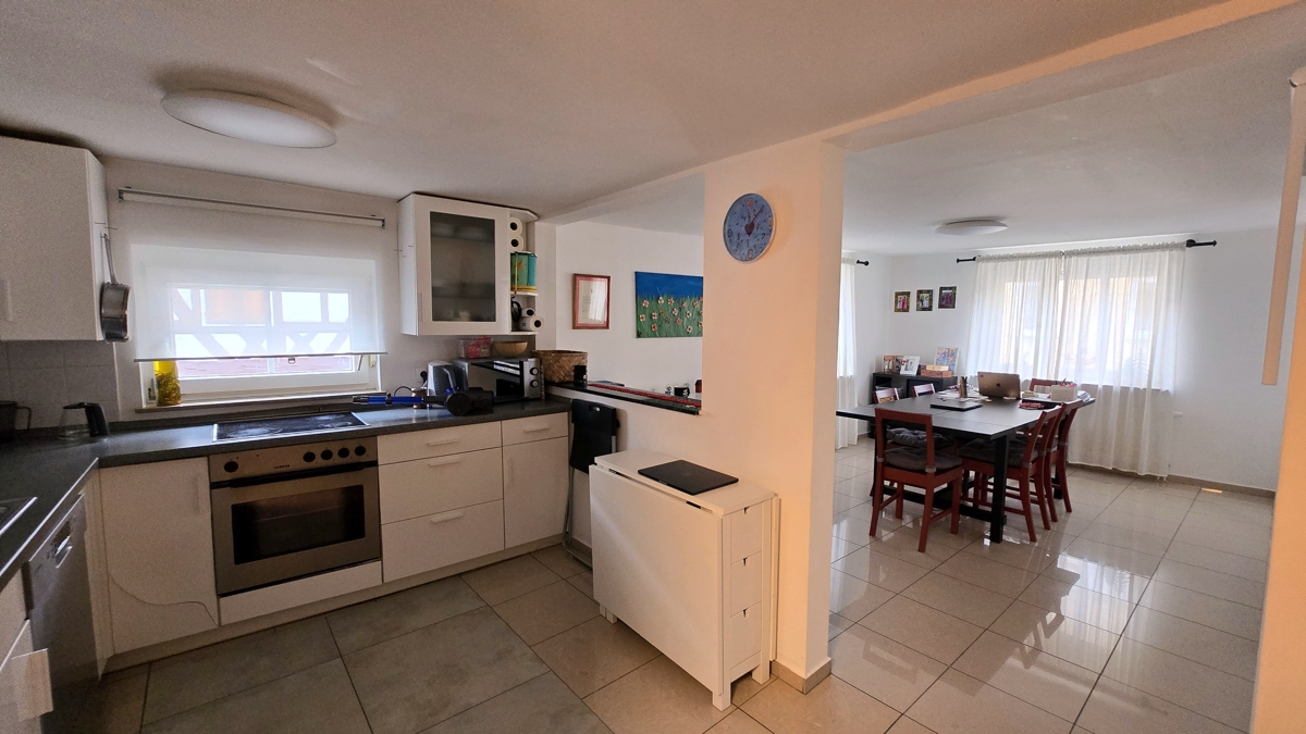 Küche und Essbereich