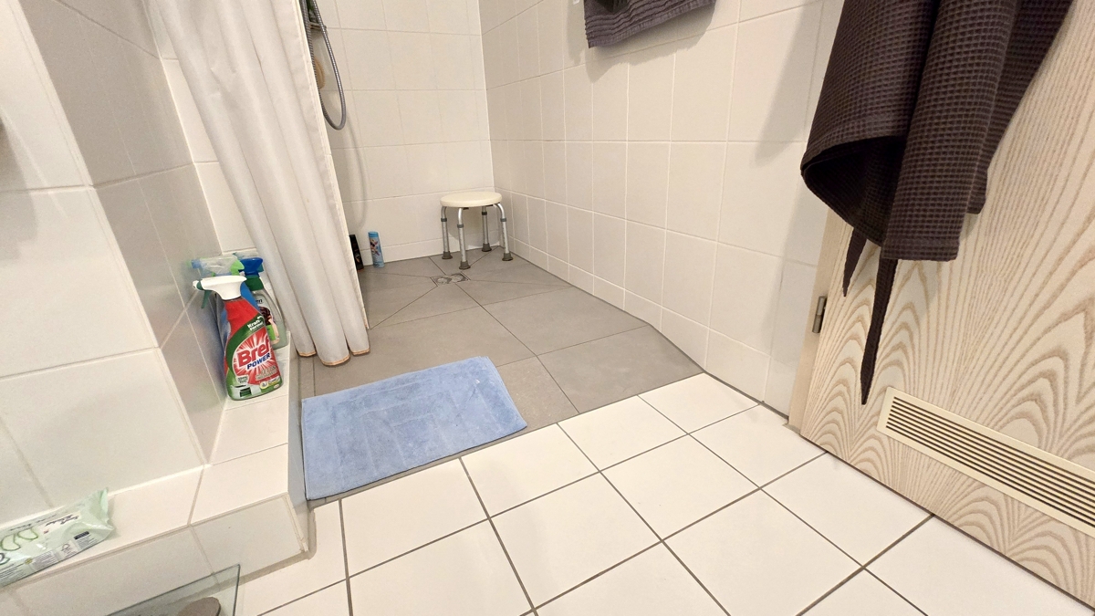 Begeh- befahrbare Dusche