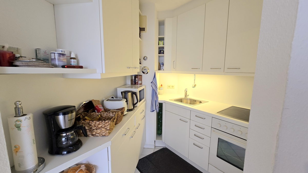 Küche mit Einbauküche