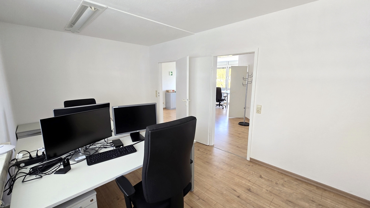 Büro 1