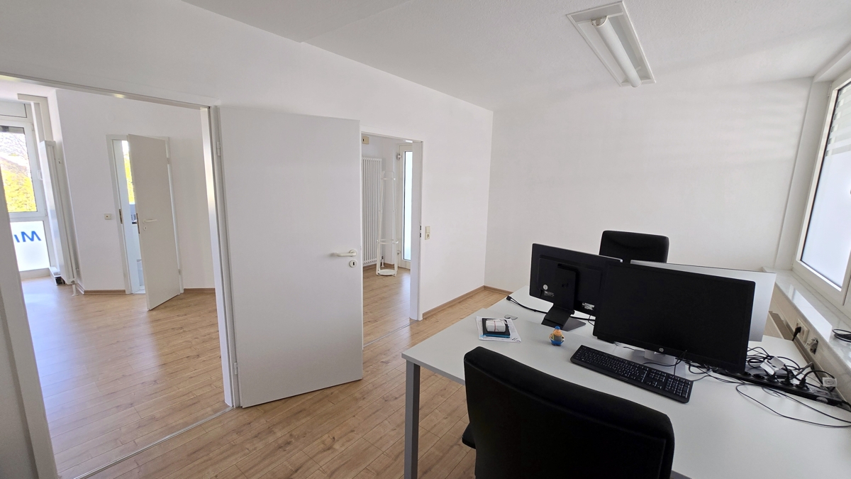 Büro 1