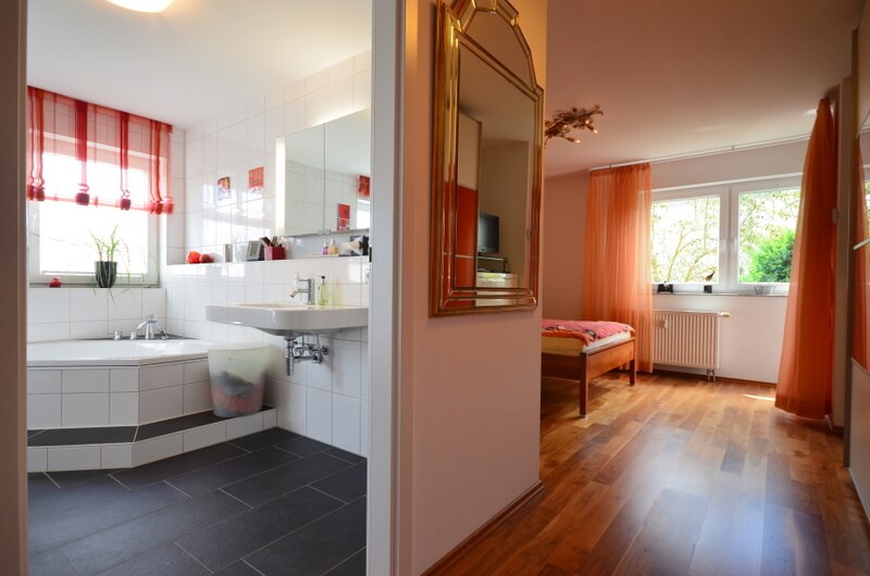 Badezimmer und Schlafen