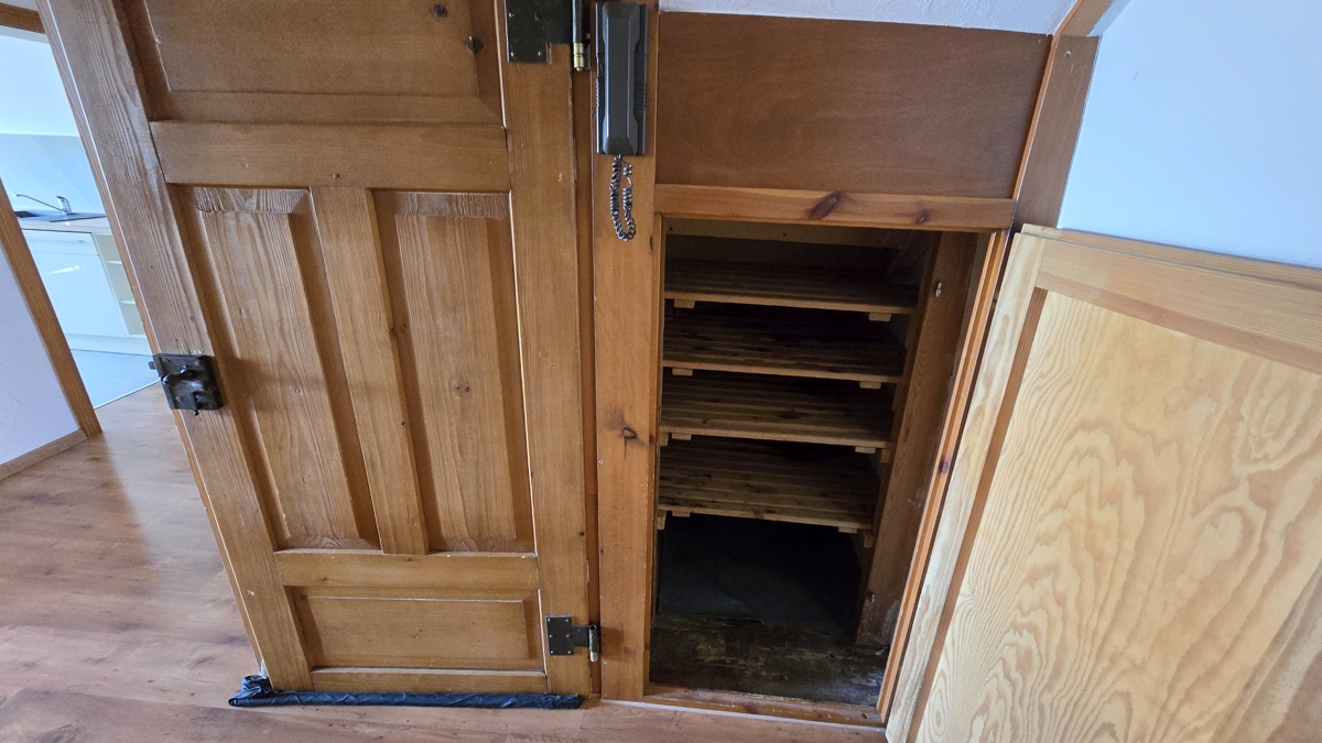 Einbauschrank