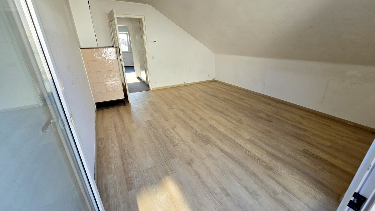 Wohnzimmer im DG