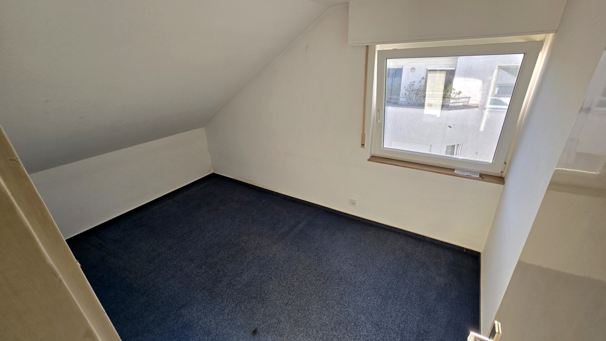 Schlafzimmer 1 DG