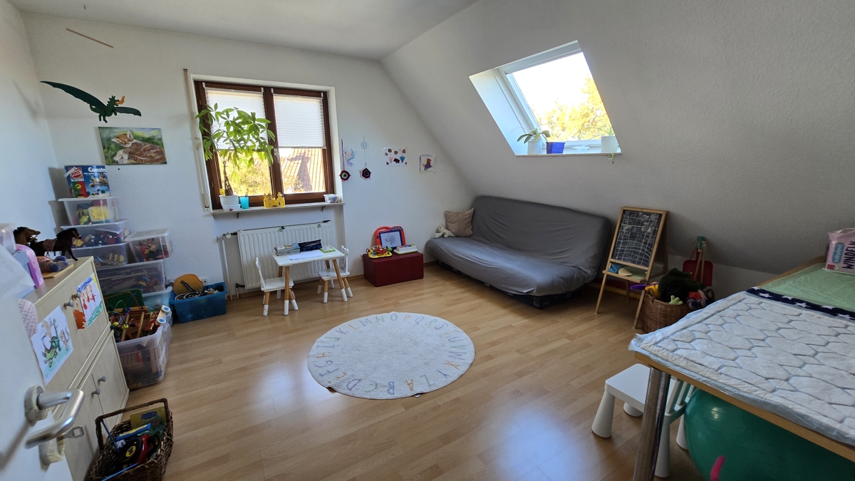Schlafzimmer 1