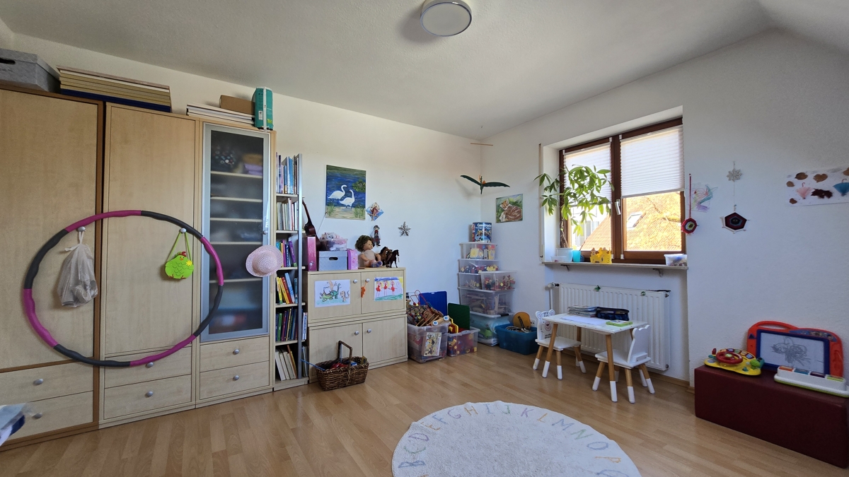 Schlafzimmer 1