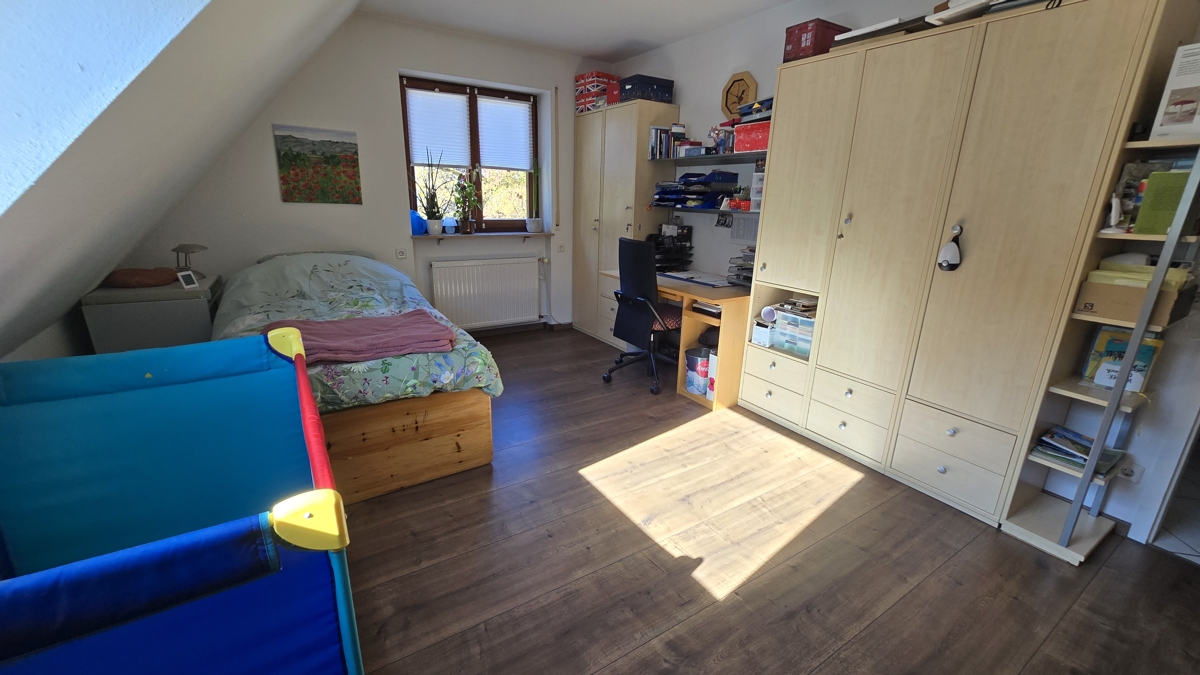 Schlafzimmer 2