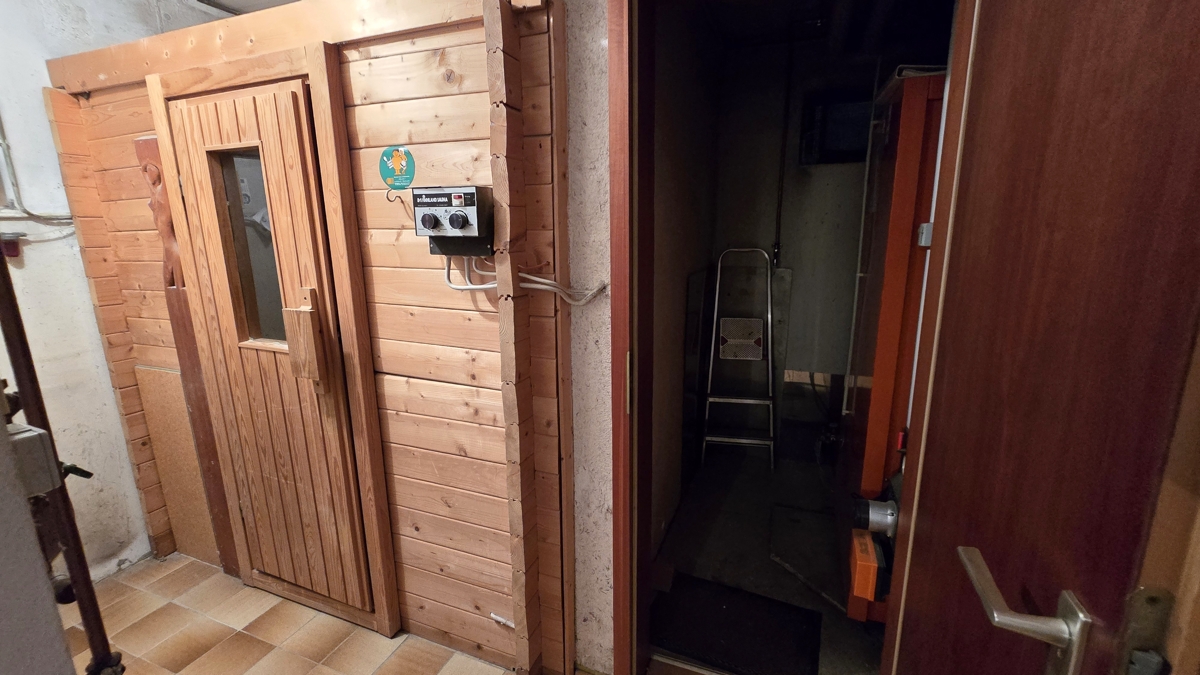 Sauna und Eingang Heizraum UG
