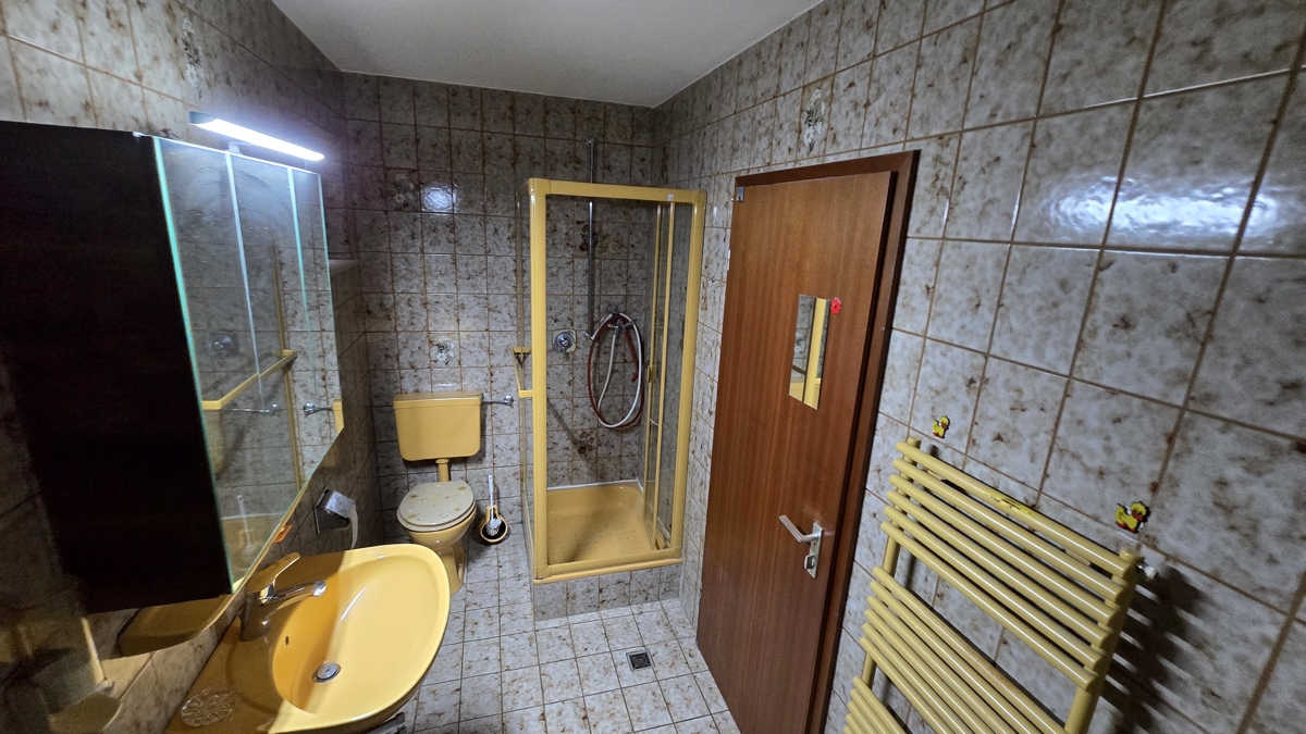 Badezimmer im UG
